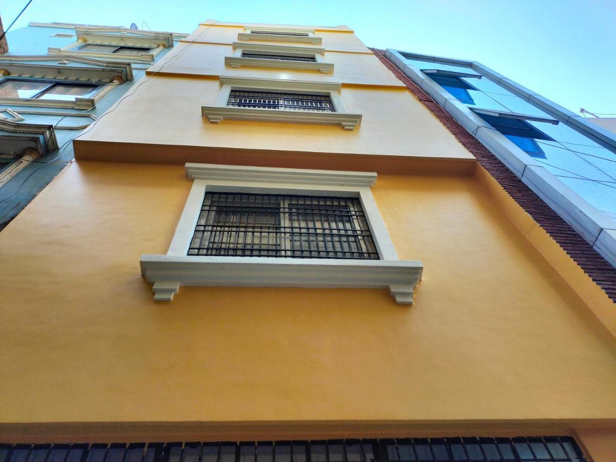 ורנאסי Purple Lotus Hotel מראה חיצוני תמונה